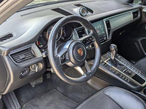 2017 Porsche Macan GTS