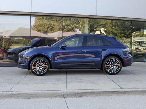 2026 Porsche Macan AWD