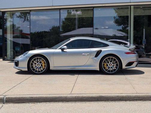 2019 Porsche 911 Turbo S
