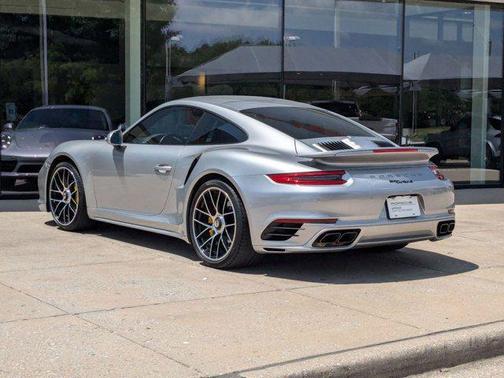 2019 Porsche 911 Turbo S