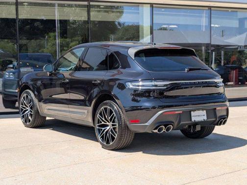 2025 Porsche Macan T