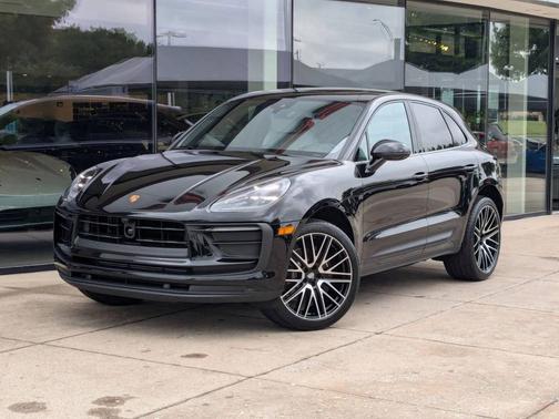 2025 Porsche Macan 