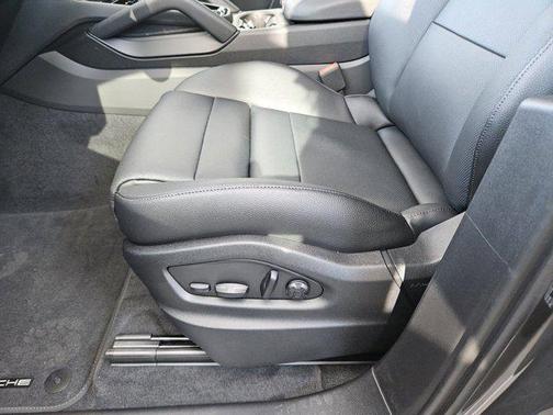 2025 Porsche Cayenne Cayenne