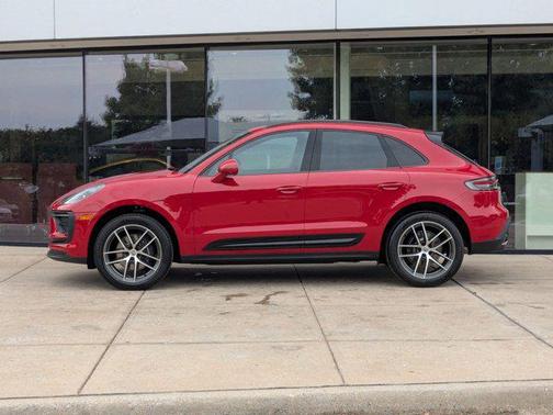 2026 Porsche Macan AWD