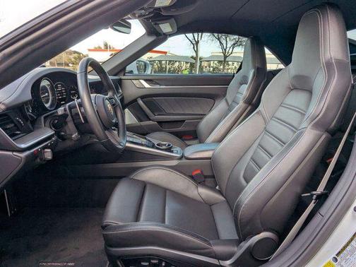 2022 Porsche 911 Turbo S