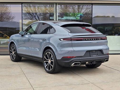 Arctic Grey 2026 Porsche Cayenne