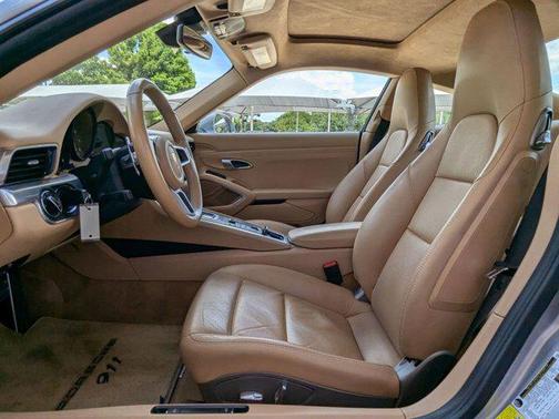 2017 Porsche 911 Carrera