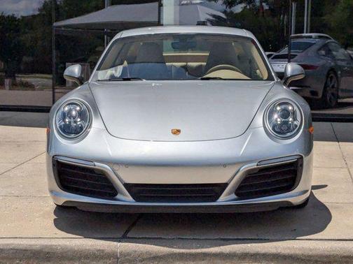 2017 Porsche 911 Carrera
