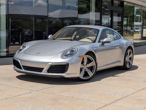 2017 Porsche 911 Carrera