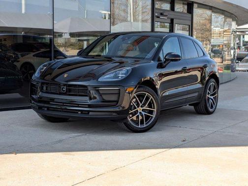 2025 Porsche Macan AWD