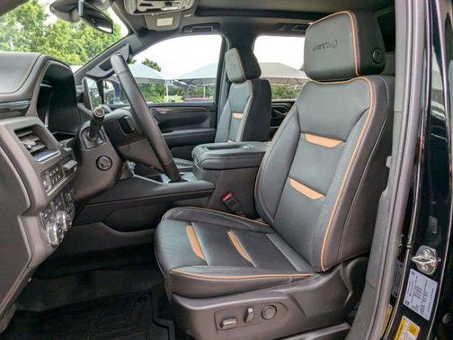 2024 GMC Yukon XL 4WD AT4