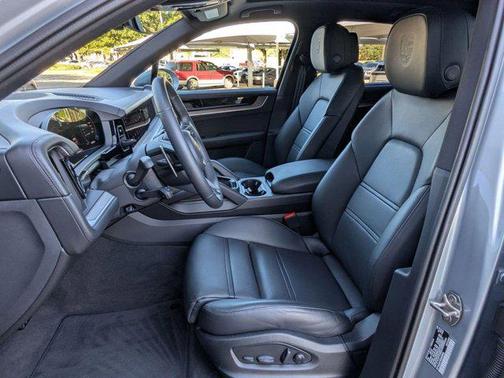 2025 Porsche Cayenne Cayenne