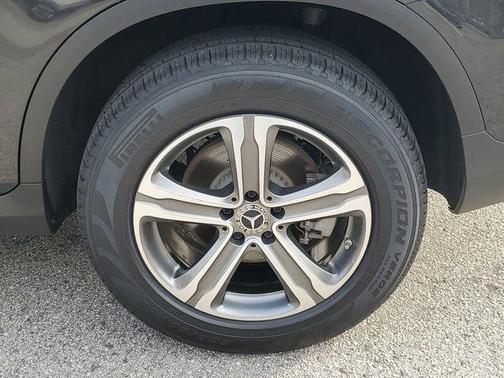 2022 Mercedes-Benz GLC 300 Base