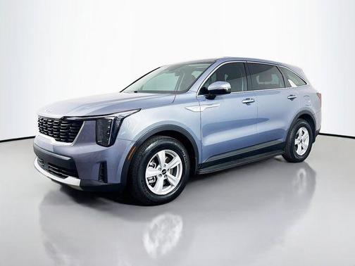 2025 Kia Sorento LX