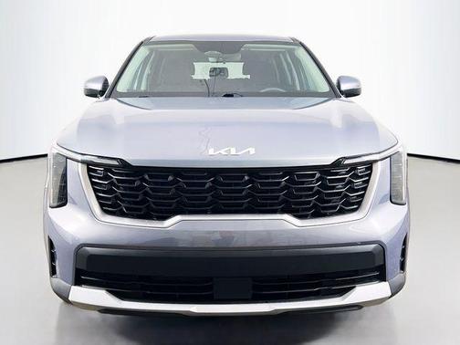 2025 Kia Sorento LX