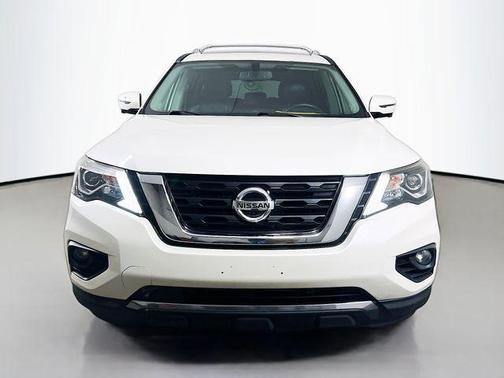 2020 Nissan Pathfinder Platinum