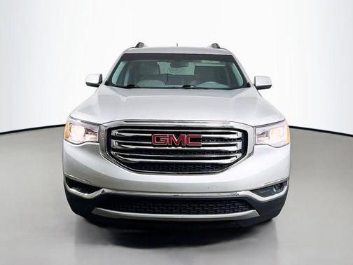 Quicksilver Metallic 2018 GMC Acadia SLE-2