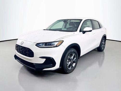 Platinum White Pearl 2026 Honda HR-V LX