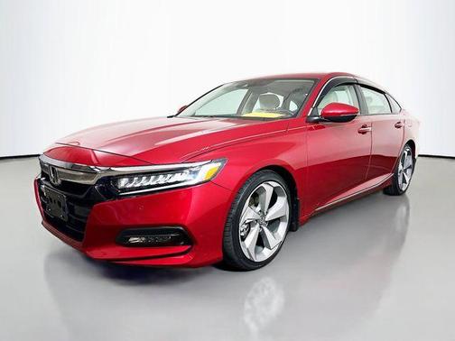 Radiant Red Metallic 2018 Honda Accord Touring