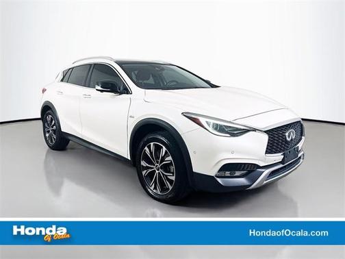 2018 INFINITI QX30 Premium