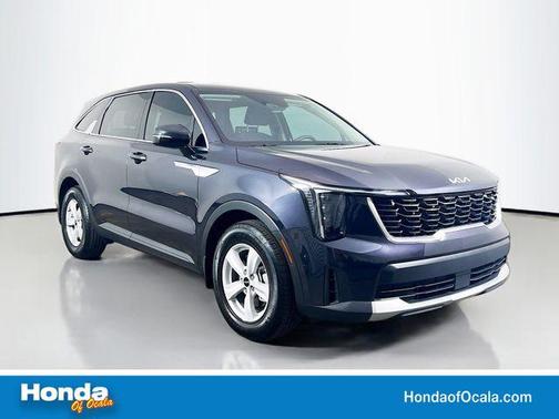 2025 Kia Sorento LX