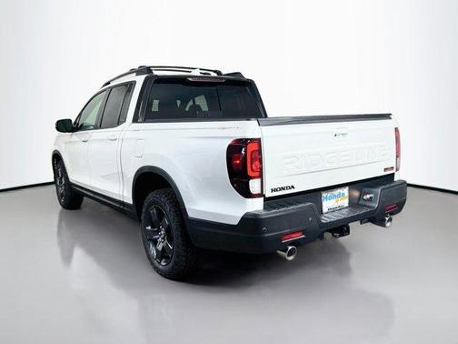 Platinum White Pearl 2026 Honda Ridgeline TrailSport