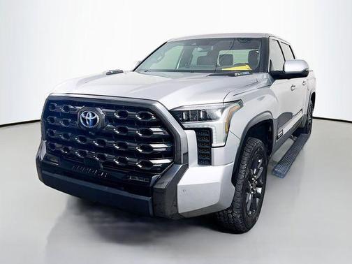 2023 Toyota Tundra Hybrid Platinum