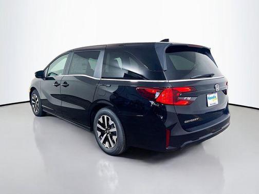 Crystal Black Pearl 2026 Honda Odyssey EX-L