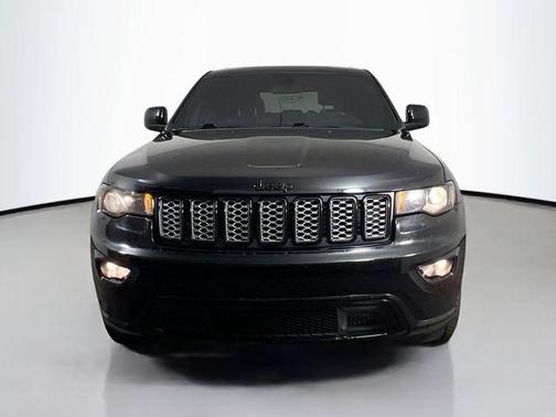 Diamond Black 2021 Jeep Grand Cherokee Laredo X
