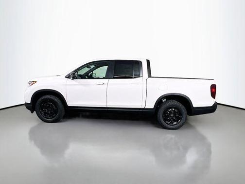 Platinum White Pearl 2026 Honda Ridgeline TrailSport+