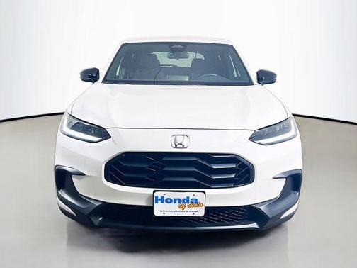 Platinum White Pearl 2024 Honda HR-V Sport