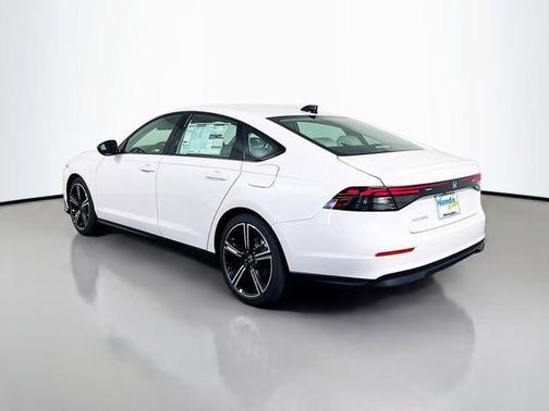 Platinum White Pearl 2026 Honda Accord SE