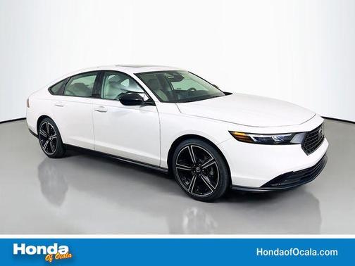 Platinum White Pearl 2026 Honda Accord SE