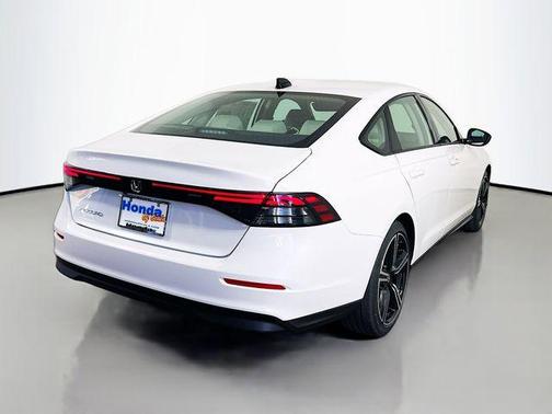 Platinum White Pearl 2026 Honda Accord SE