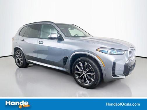 Gray Metallic 2025 BMW X5 xDrive40i