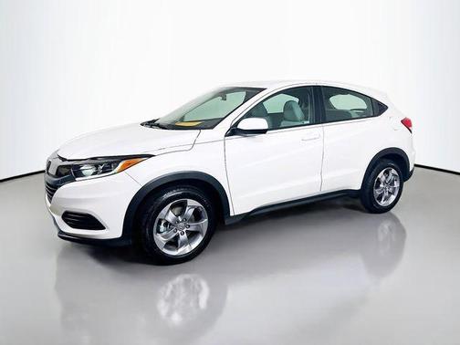 Platinum White Pearl 2022 Honda HR-V LX