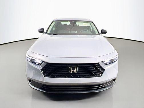 Urban Gray Pearl 2026 Honda Accord SE