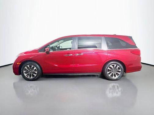 Radiant Red Metallic II 2022 Honda Odyssey EX-L