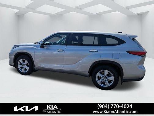 Celestial Silver Metallic 2023 Toyota Highlander L