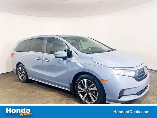 Sonic Gray Pearl 2024 Honda Odyssey Touring