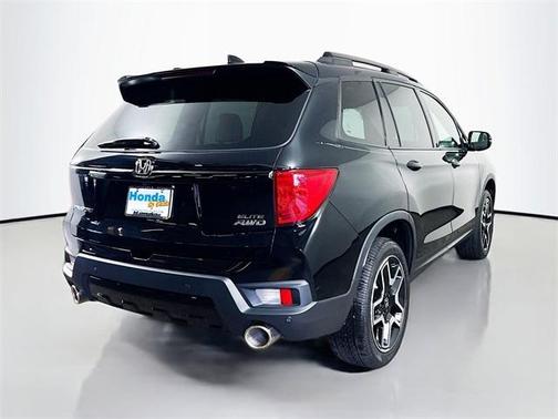 2023 Honda Passport Elite