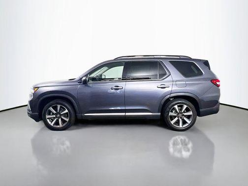 Modern Steel Metallic 2024 Honda Pilot Elite