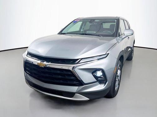 Sterling Gray Metallic 2025 Chevrolet Blazer LT