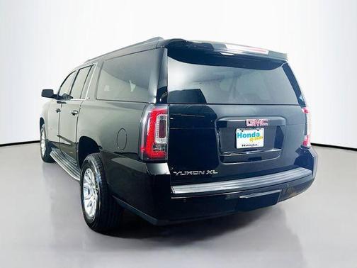 2016 GMC Yukon XL SLT