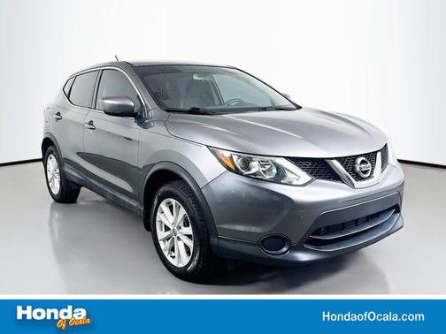 Gun Metallic 2017 Nissan Rogue Sport S