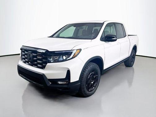 Platinum White Pearl 2026 Honda Ridgeline TrailSport+