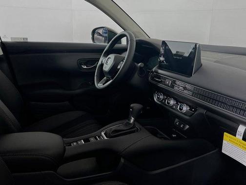Crystal Black Pearl 2026 Honda HR-V EX-L