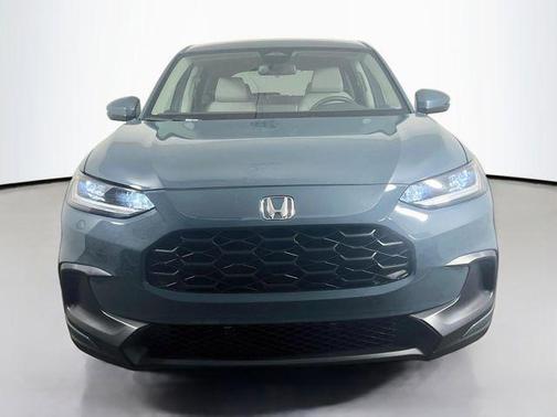 Pearl 2026 Honda HR-V LX