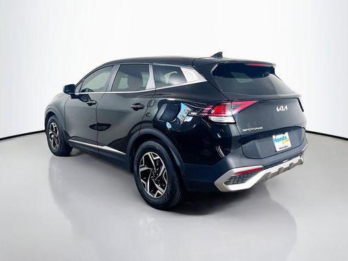 Fusion Orange 2023 Kia Sportage LX
