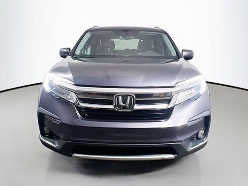 Modern Steel Metallic 2019 Honda Pilot Touring 8-Passenger